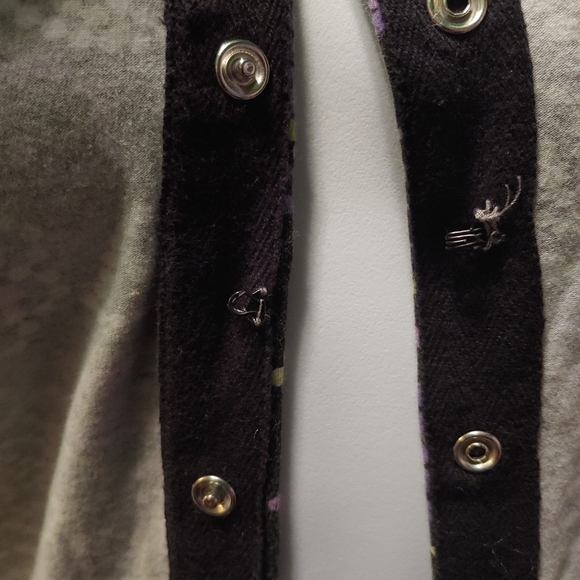 Sportelle Snap Front Shirt - Picture 5 of 5